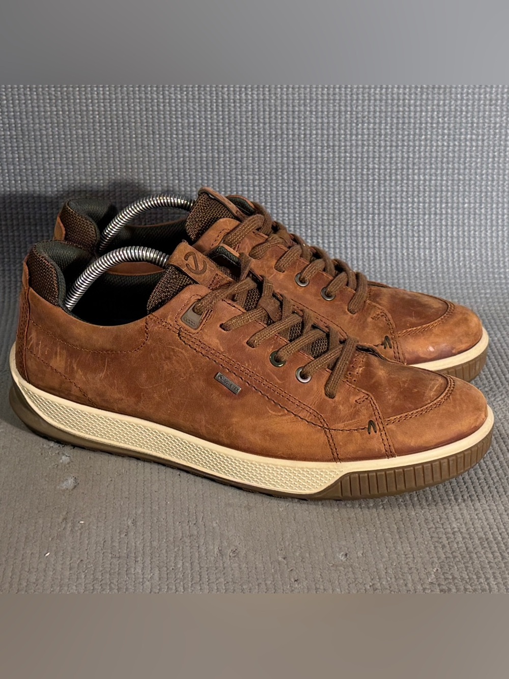 Ecco Brown Leather Lace-Up Oxfords